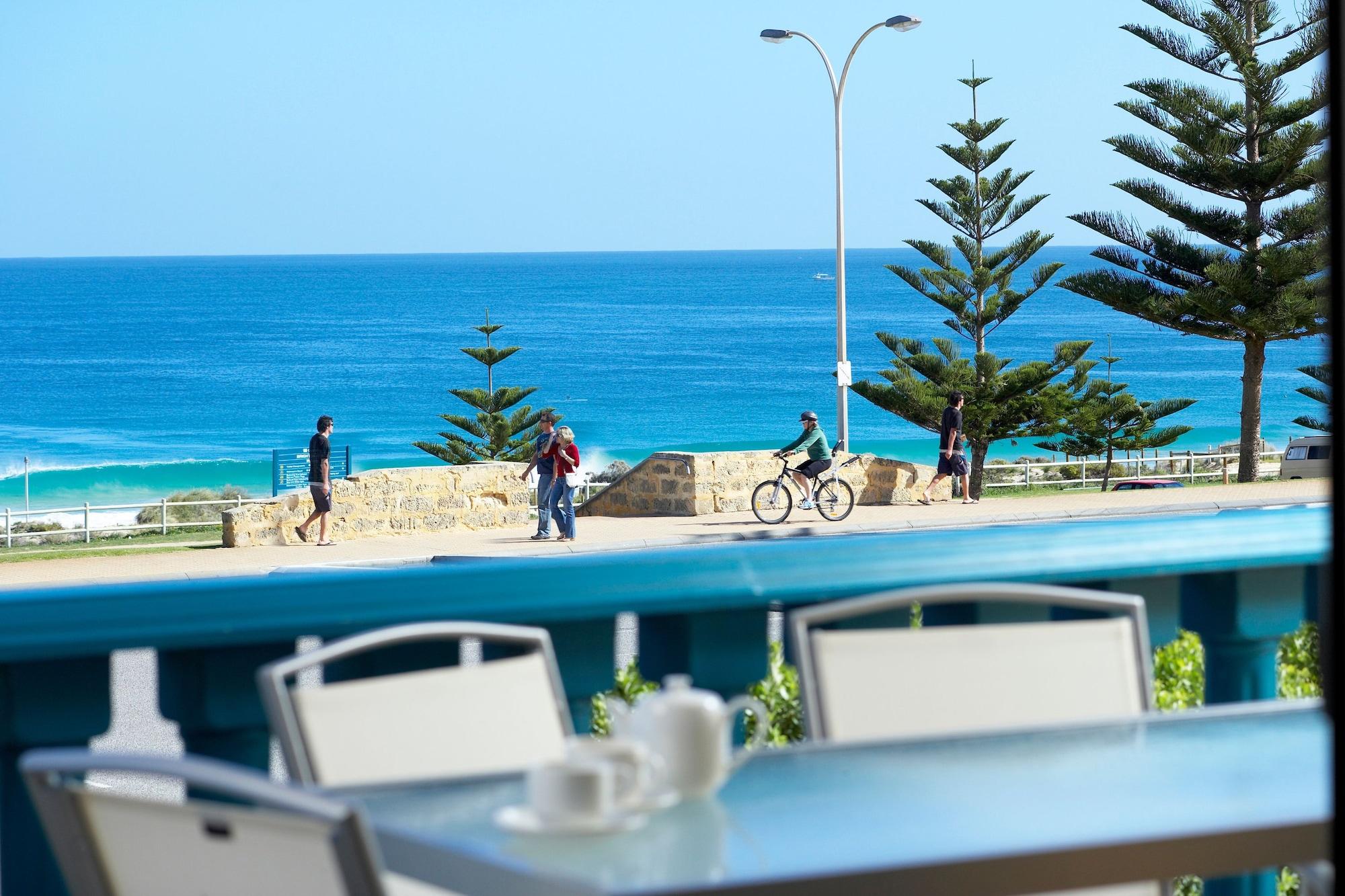 Seashells Scarborough Aparthotel Perth Exterior photo
